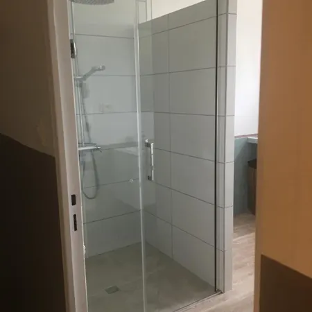 Longere Avec Piscine Partagee 度假居