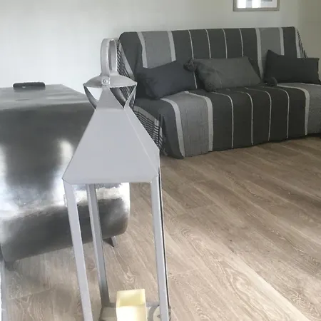 Longere Avec Piscine Partagee 度假居