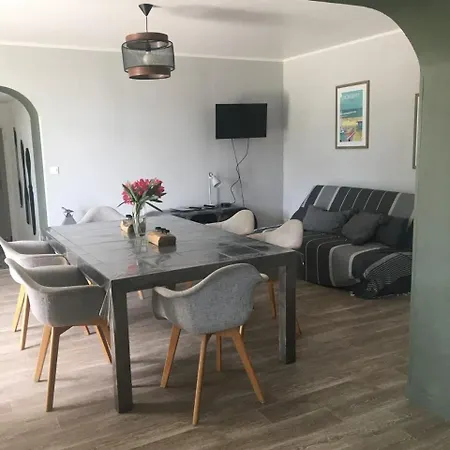 Longere Avec Piscine Partagee *